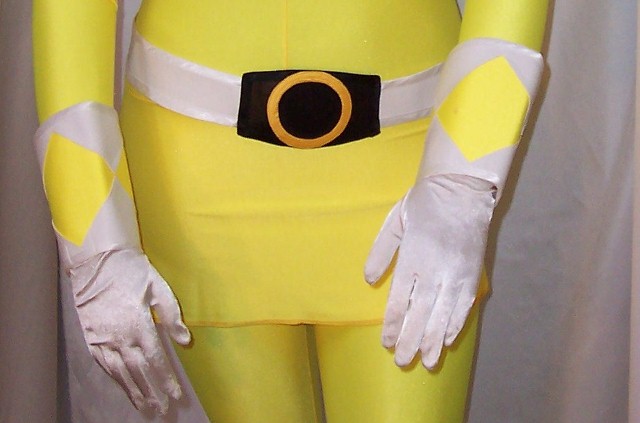 Yellow Power ranger - Sabre Tooth Tiger Zord